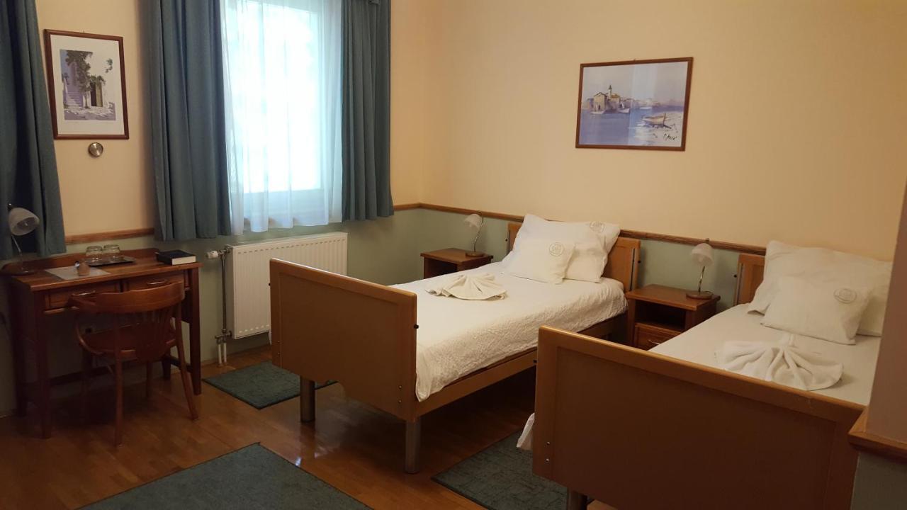 Laetitia Panzio Bed & Breakfast Kaposvár Eksteriør bilde