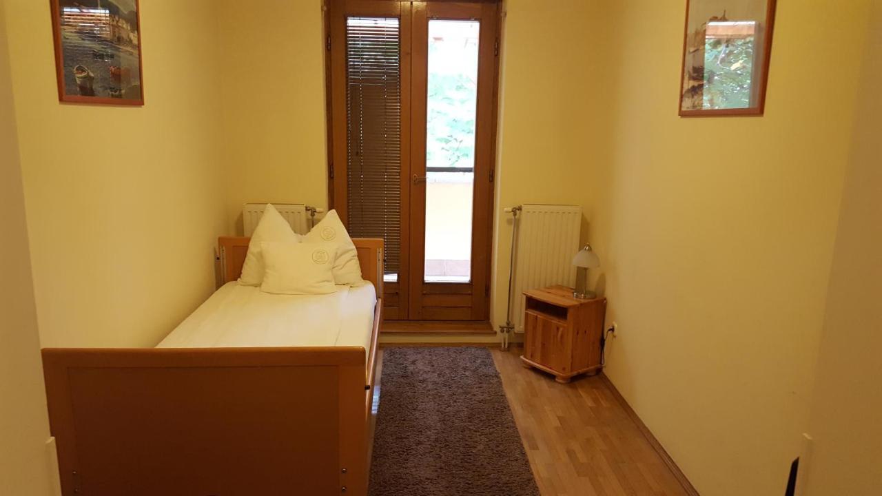Laetitia Panzio Bed & Breakfast Kaposvár Eksteriør bilde