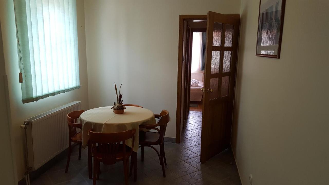 Laetitia Panzio Bed & Breakfast Kaposvár Eksteriør bilde