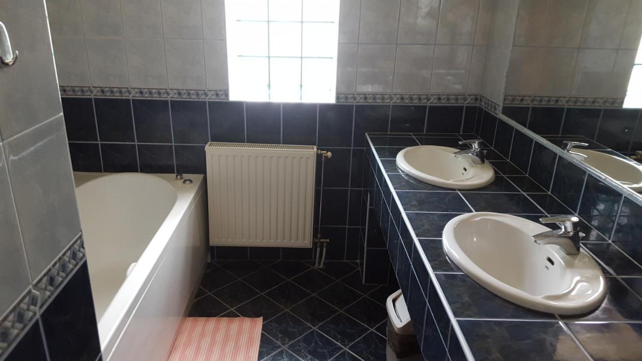 Laetitia Panzio Bed & Breakfast Kaposvár Eksteriør bilde