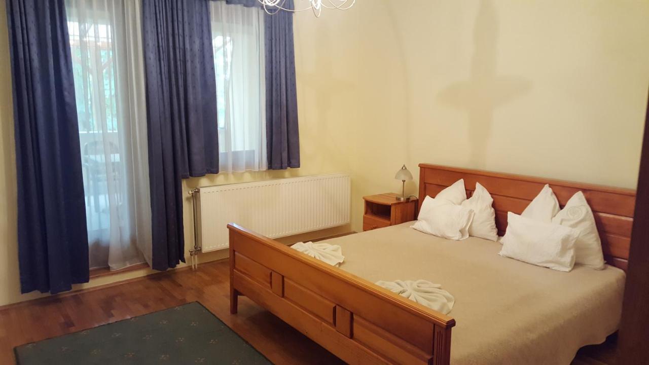 Laetitia Panzio Bed & Breakfast Kaposvár Eksteriør bilde