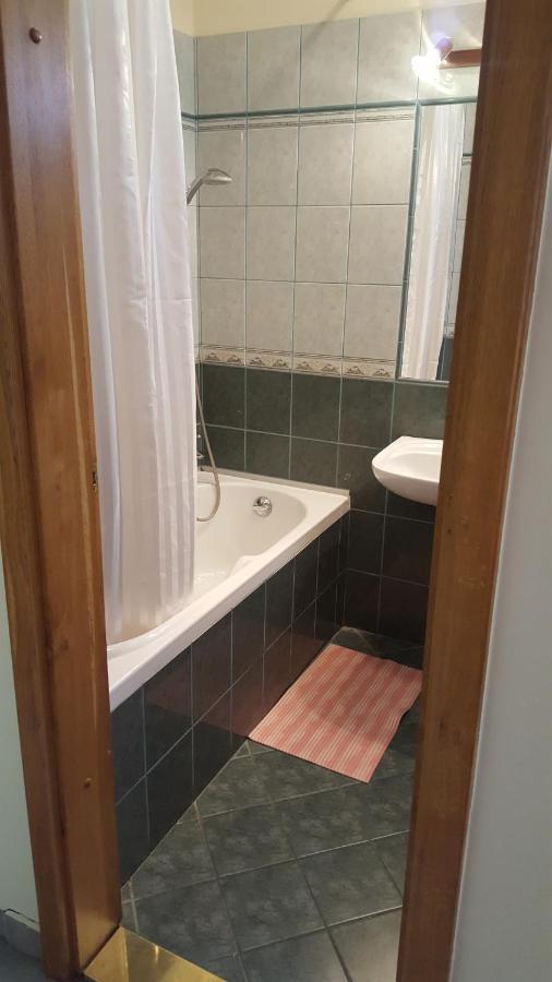 Laetitia Panzio Bed & Breakfast Kaposvár Eksteriør bilde