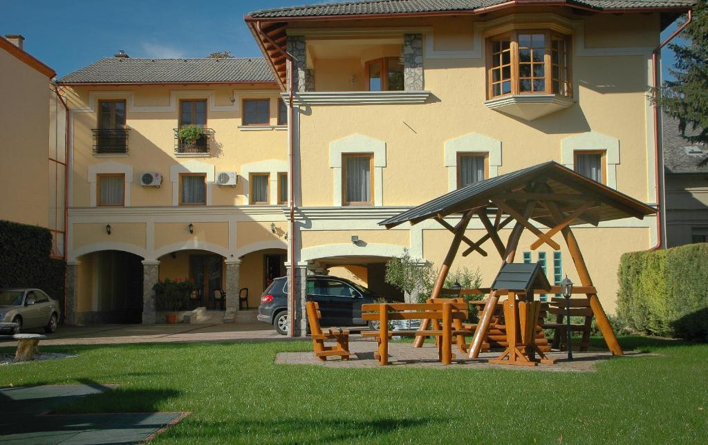 Laetitia Panzio Bed & Breakfast Kaposvár Eksteriør bilde